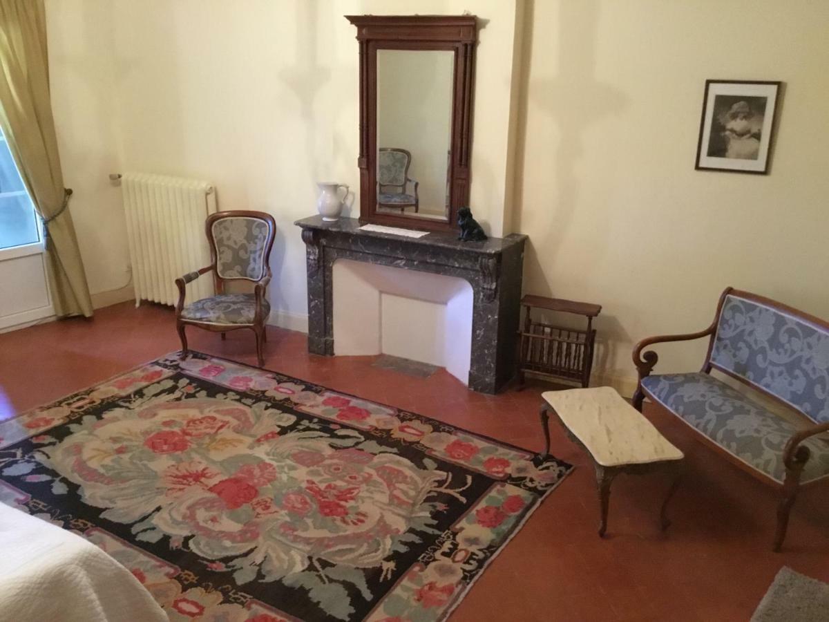 La Maison Quarante Bed & Breakfast Room photo